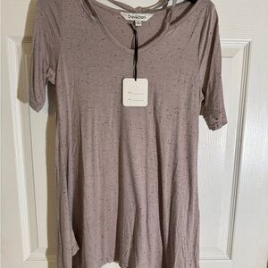 Davi & Dani Women's Tan Top